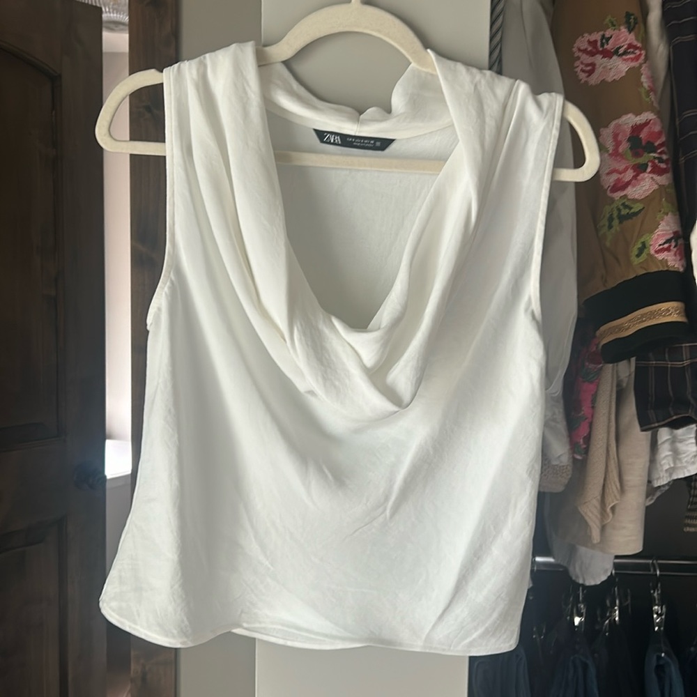 Zara scoop tank